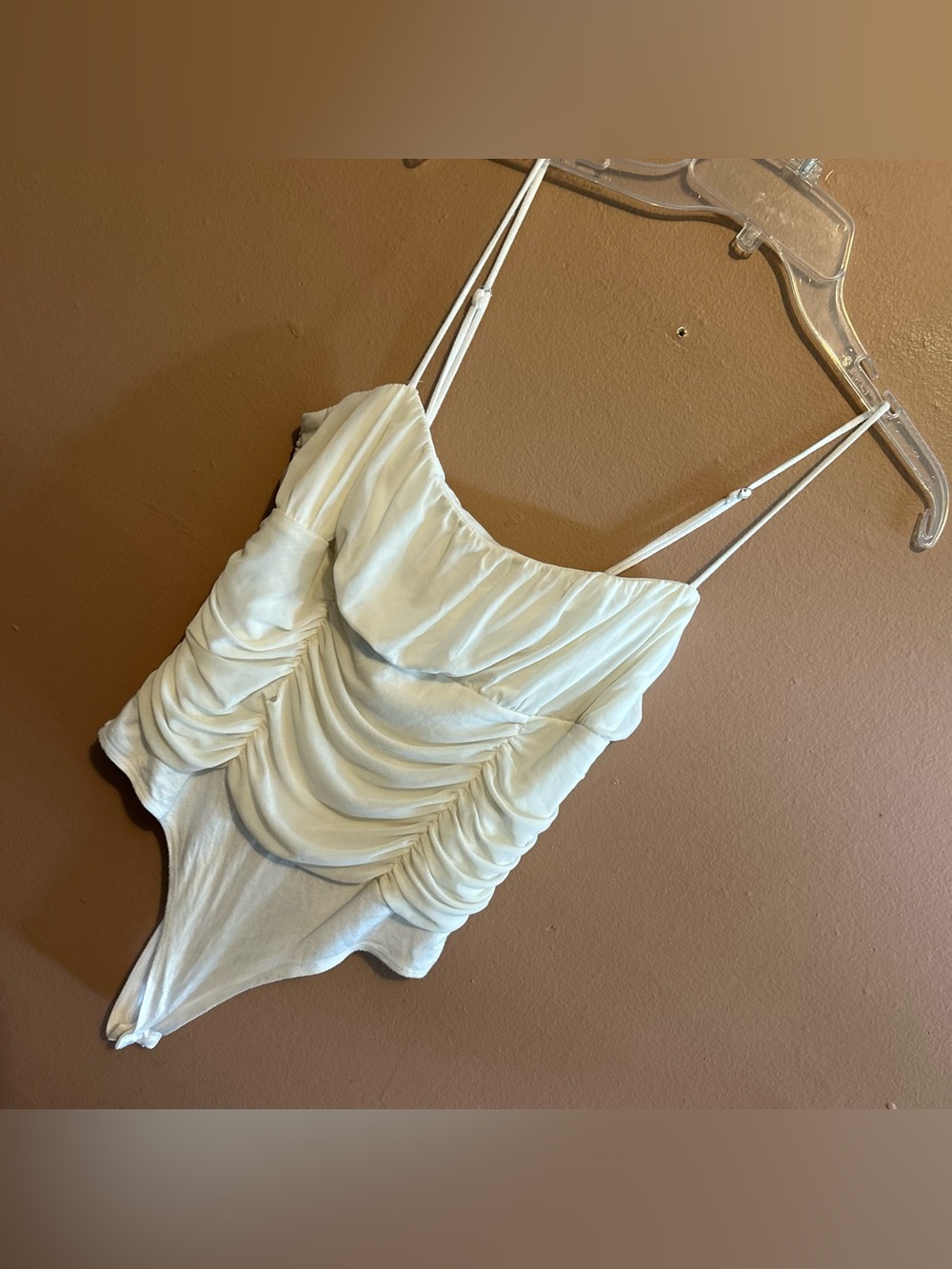Kittenish Ivory White Ruched Bodysuit Women’s Size Large